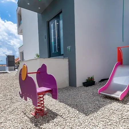 Leona Xxl Βίλα Jesenice (Split-Dalmatia)