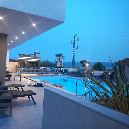Leona Xxl Βίλα Jesenice (Split-Dalmatia)